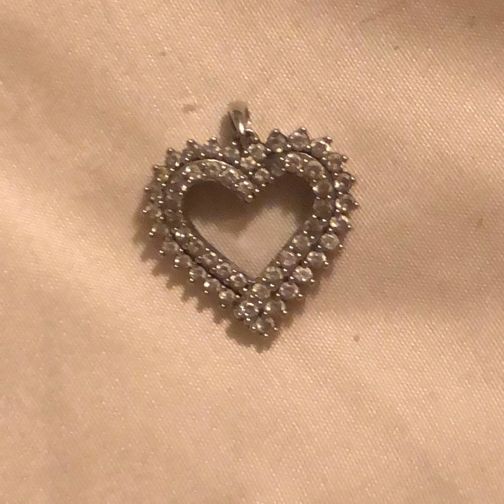 Kay jewelers heart necklace